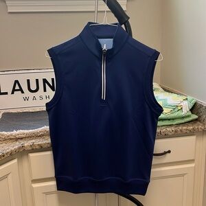 Johnnie-O 1/4 zip Vest - size small